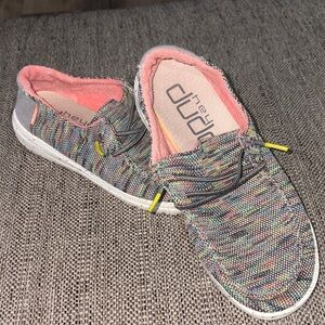 Hey dude multicolor shoes size 6 women’s great condition